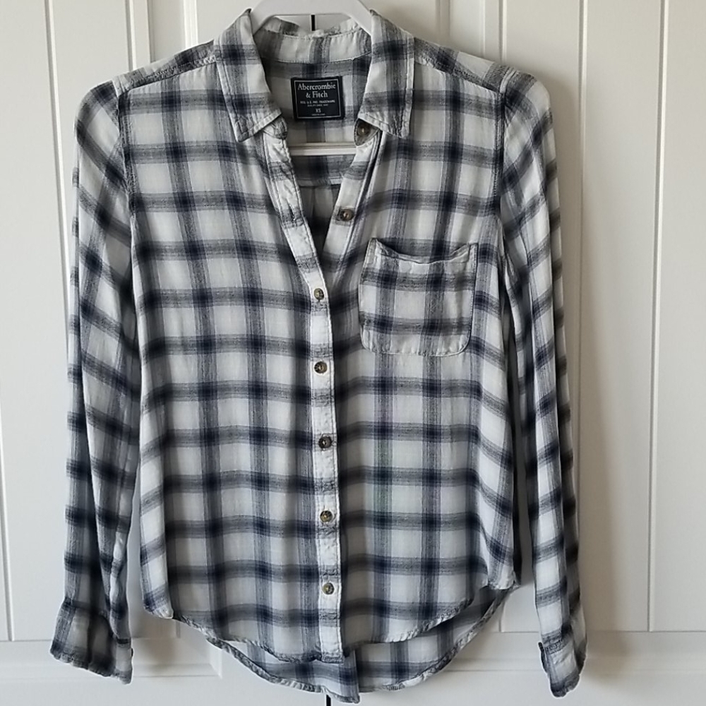 Abercrombie & Fitch Button Down Long Sleeved Shirt